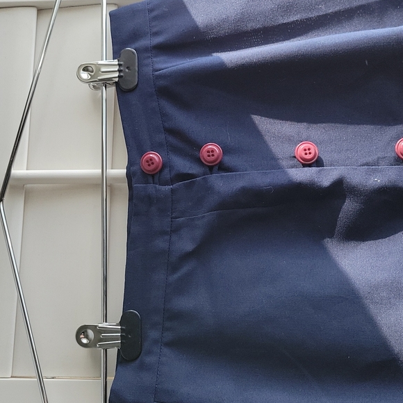 Vintage Navy pencil skirt with purple buttons - Picture 2 of 7